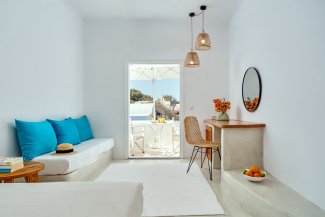  Finikia Memories Hotel | Authentic Hospitality in Santorini